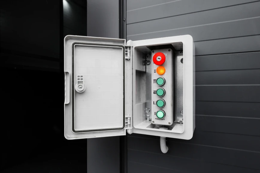 PODEMLIFT® 4XC-APP-3000 | Высота подъема 5,9 м | Размер платформы 3,0*6,3 Фото